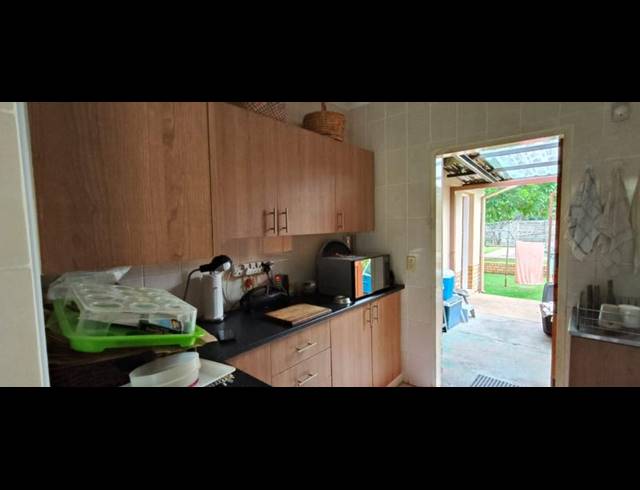 3 BEDROOM HOUSE FOR SALE IN MOUNTAIN VIEW